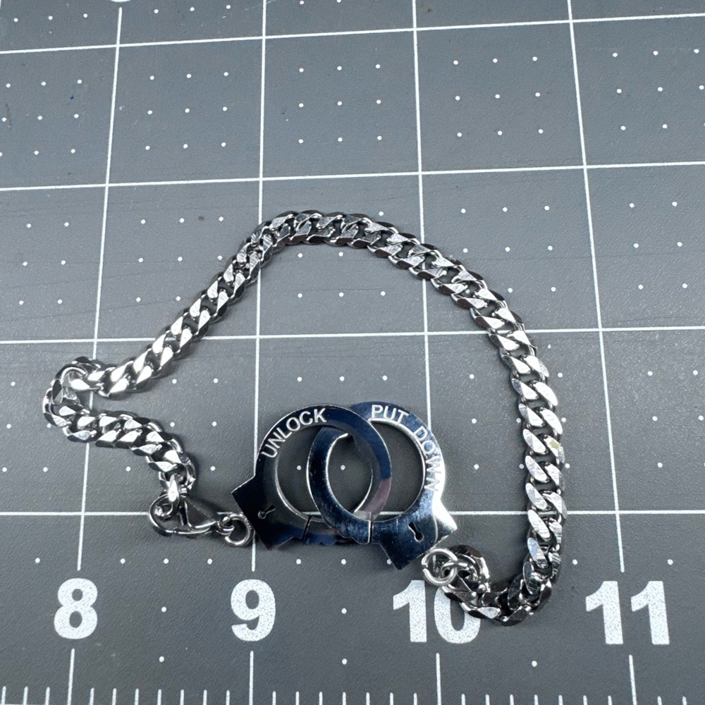 For her and for him handcuffs set - Picture 7 of 9